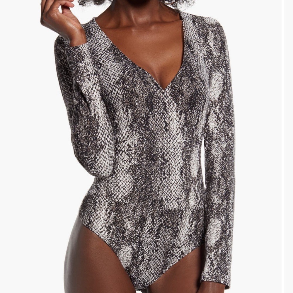 NWT All In Favor Snake Print Bodysuit Size Medium 6/8